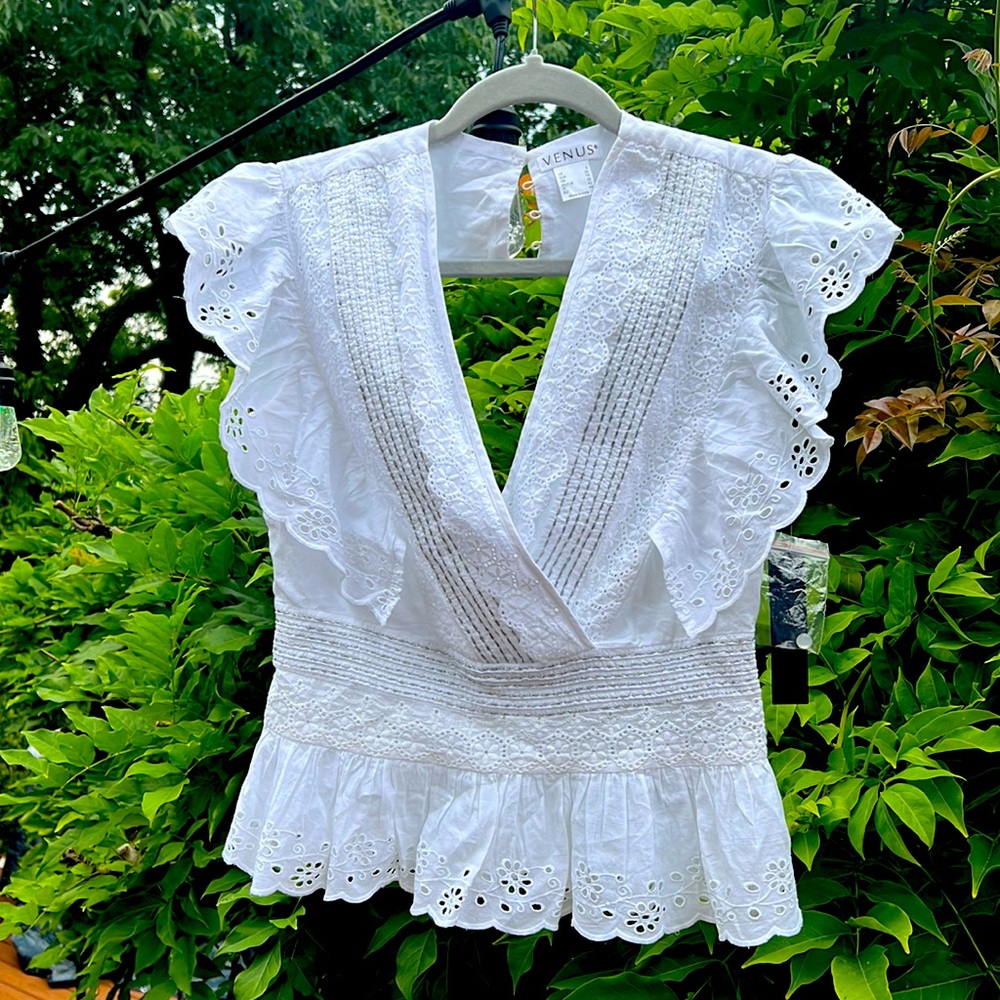 Cute white ruffled crop top